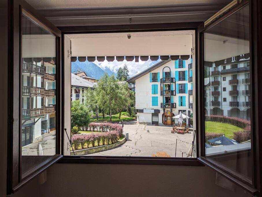 Central Spacious Flat With Private Parking Chamonix ภายนอก รูปภาพ